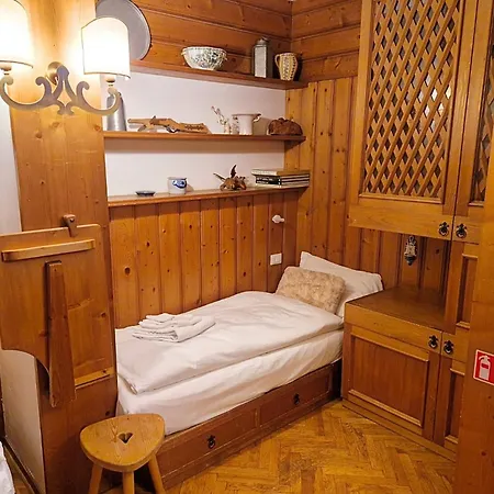 Apartment Ht - Ciasa Ca'mora Nel Centro Di